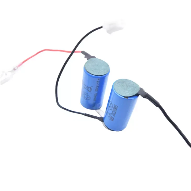 7.4V 700mah roj teeb